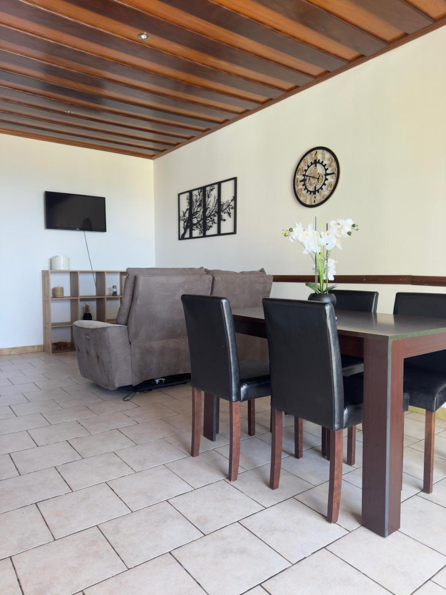 Cozy Caze Apartment Saint-Joseph Ngoại thất bức ảnh