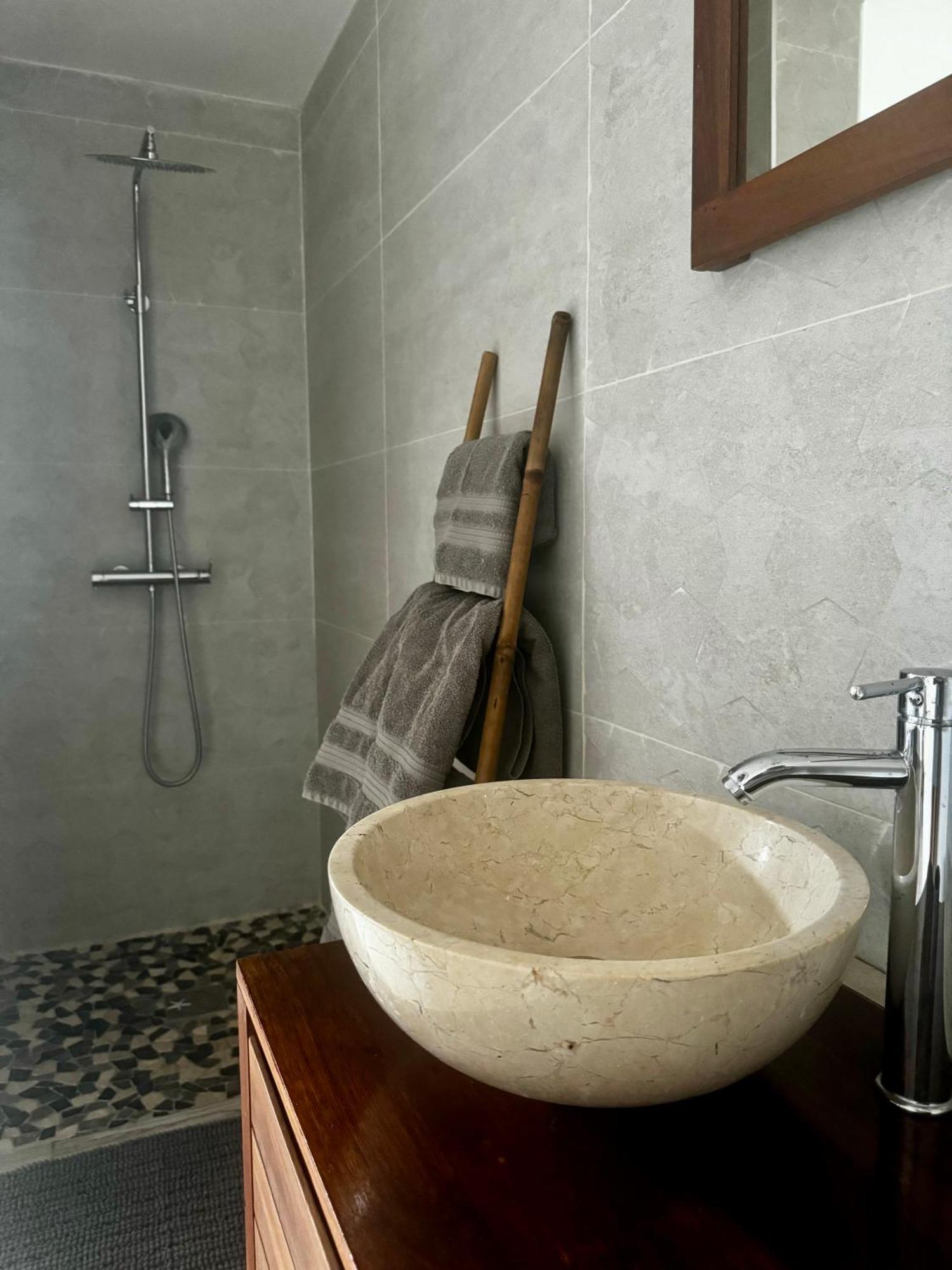 Cozy Caze Apartment Saint-Joseph Ngoại thất bức ảnh